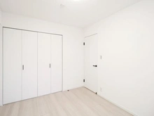 【神奈川県/横浜市港南区日野中央】ライオンズガーデン港南台 洋室：約5.6帖