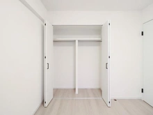 【神奈川県/横浜市港南区日野中央】ライオンズガーデン港南台 洋室：約5.6帖