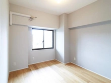 【東京都/多摩市関戸】ザ・スクエア B棟 洋室：約7.8帖