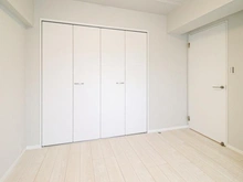 【東京都/東大和市立野】東大和ナショナルコート 洋室：約5.3帖
