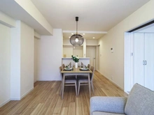 【神奈川県/茅ヶ崎市南湖】ネオハイツ茅ヶ崎 LDK：約13.3帖
※家具・調度品は販売価格に含まれておりません