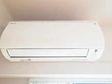 【神奈川県/横浜市緑区十日市場町】ホーメストプラザ十日市場西館 エアコン