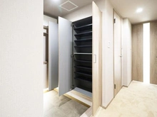 【神奈川県/川崎市幸区小倉】パークシティ新川崎 東三番街 F棟 玄関