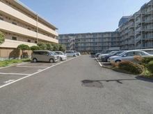 【神奈川県/横浜市鶴見区元宮】鶴見スカイハイツA棟 駐車場