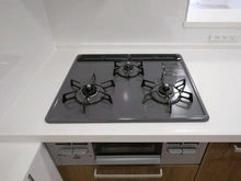 【神奈川県/横浜市旭区善部町】ランドシティ南万騎が原弐番館 キッチン：三口コンロ