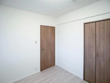 【神奈川県/横浜市旭区善部町】ランドシティ南万騎が原弐番館 洋室：約5.0帖