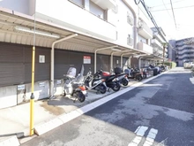 【東京都/狛江市和泉本町】豊栄狛江マンション バイク置場