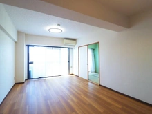 【神奈川県/川崎市宮前区東有馬】タワービレッジ鷺沼 リビング・ダイニング