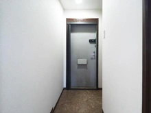 【神奈川県/川崎市宮前区東有馬】タワービレッジ鷺沼 玄関