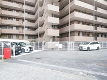 【東京都/多摩市和田】聖蹟桜ケ丘和田ハウス S棟 駐車場