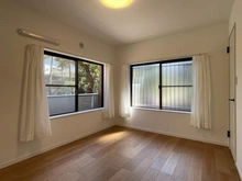 【神奈川県/鎌倉市由比ガ浜】トーア由比ガ浜マンション 洋室：約6.7帖
ウォークインクローゼット付き