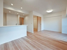 【東京都/板橋区坂下】蓮根ファミールハイツ 1号棟 LDK：約15.3帖