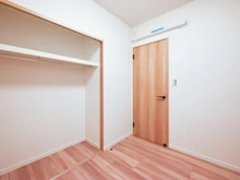 【東京都/板橋区坂下】蓮根ファミールハイツ 1号棟 洋室：約4.1帖
リフォーム中