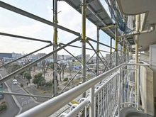 【東京都/板橋区坂下】蓮根ファミールハイツ 1号棟 眺望：大規模修繕工事中