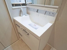 【神奈川県/川崎市宮前区東有馬】鷺沼東ロイヤルマンション 洗面室：洗面ボール