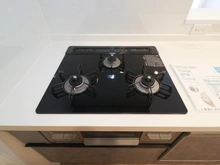 【神奈川県/大和市つきみ野】リーデンススクエアつきみ野シエルコート キッチン：三口コンロ