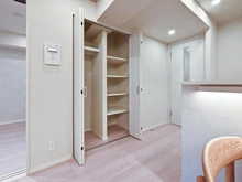 【東京都/北区浮間】ハイラーク新赤羽 LDK：収納