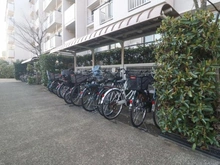 【神奈川県/横浜市都筑区大丸】メゾン桜が丘 10-2号棟 駐輪場