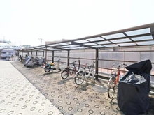 【神奈川県/横浜市磯子区杉田】ダイアパレス杉田第3 バイク置場・駐輪場