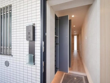 【東京都/多摩市諏訪】プレシス多摩永山レヴィエ 玄関