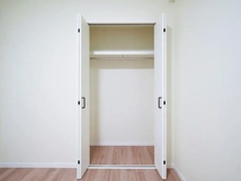 【神奈川県/横浜市中区池袋】グランスイート横濱山手 洋室：約6.0帖