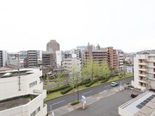 【東京都/多摩市山王下】ベルザ多摩センター 眺望：バルコニーから