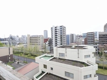 【東京都/多摩市山王下】ベルザ多摩センター 眺望：バルコニーから