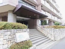 【東京都/多摩市中沢】ヴェルデコート多摩センター アプローチ