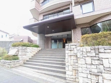 【東京都/多摩市中沢】ヴェルデコート多摩センター アプローチ