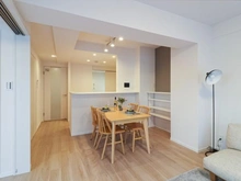 【東京都/世田谷区大蔵】ハイホーム砧公園 LDK：約14.2帖