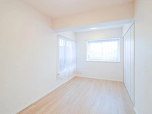 【東京都/世田谷区大蔵】ハイホーム砧公園 洋室：約6.7帖