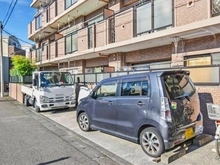 【神奈川県/川崎市多摩区登戸新町】ドメス登戸新町 駐車場