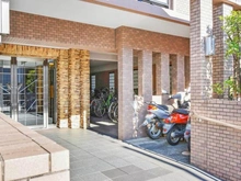 【神奈川県/川崎市多摩区登戸新町】ドメス登戸新町 バイク置場・駐輪場