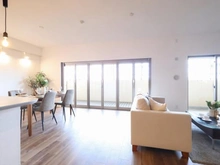 【東京都/八王子市大和田町】グランシティレイディアントアクアヴィータ LDK：約22.9帖