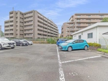 【神奈川県/川崎市麻生区岡上】岡上住宅 2号棟 駐車場