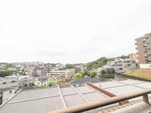 【神奈川県/川崎市麻生区上麻生】パークハイム新百合ヶ丘壱番館 眺望：南側バルコニーから
