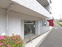 【東京都/多摩市貝取】コーポ多摩センター エントランス