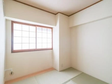 【東京都/稲城市大丸】多摩稲城マンション A棟 和室：約4.5帖