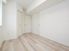 【東京都/八王子市高倉町】グローベルガーデン豊田ディーセントスクエア 洋室：ウォークインクローゼット付き