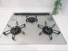 【神奈川県/茅ヶ崎市中海岸】ライオンズマンション茅ヶ崎サザンビーチ キッチン：三口コンロ