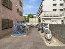 【神奈川県/大和市中央】グレイス大和 バイク置場・駐輪場