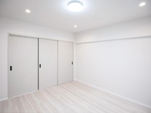 【東京都/稲城市向陽台】ビューステージ向陽台 1号棟 洋室：約8.1帖
