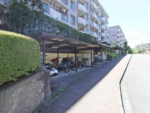 【東京都/八王子市南大沢】パークサイド南大沢 1号棟 バイク置場・駐輪場