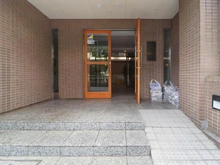 【神奈川県/川崎市麻生区上麻生】ヴェルビュ新百合ヶ丘 エントランス