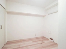 【神奈川県/川崎市麻生区上麻生】東和サープラス柿生 洋室：約4.8帖