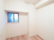 【神奈川県/川崎市麻生区上麻生】東和サープラス柿生 洋室：約3.4帖