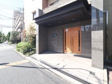 【東京都/足立区栗原】レーベンハイム西新井クランポート エントランス