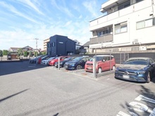 【東京都/足立区栗原】レーベンハイム西新井クランポート 駐車場