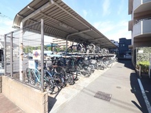 【東京都/足立区栗原】レーベンハイム西新井クランポート 駐輪場