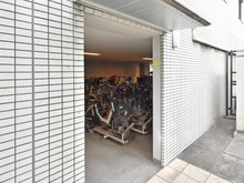 【神奈川県/横浜市南区別所】パークハウス上大岡 駐輪場